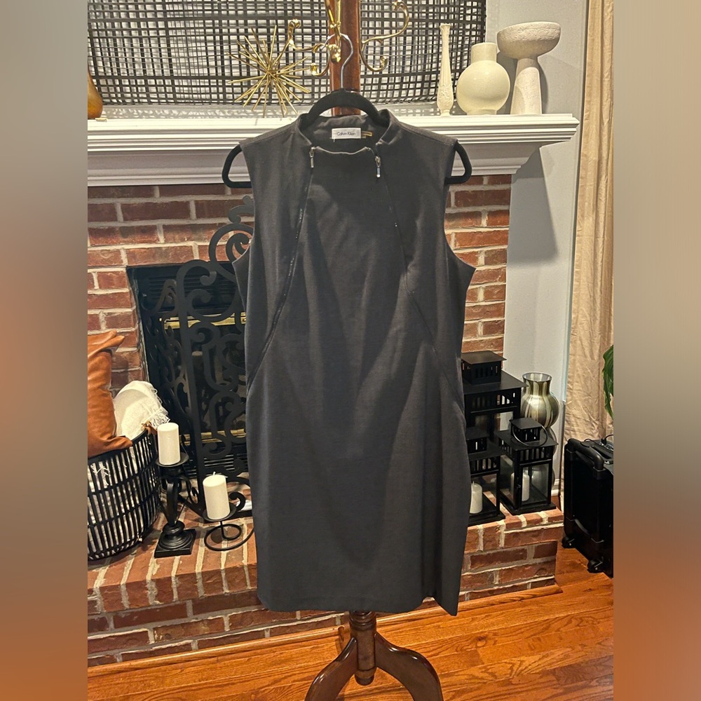🔥Calvin Klein Sheath Dress with zipper front. Size:14 Color: Dark Gray CUTE